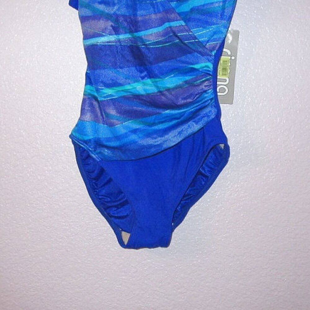 Sirena One Piece Swimsuit Size 8 Slimming Surplice Ocean Waves Beach Resort NWT - Picture 4 of 12